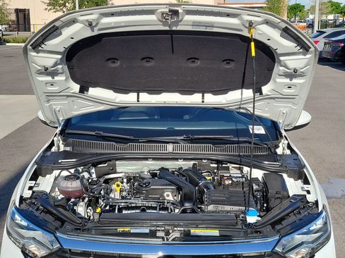 Used 2023 Volkswagen Jetta SE FWD image 32