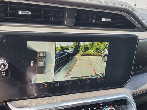 Used 2024 GMC Sierra 1500 Denali RWD image 22