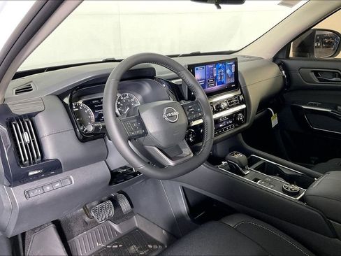 New 2026 Nissan Pathfinder SV AWD/4WD image 10