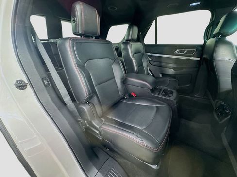 Used 2016 Ford Explorer Sport w/ Equipment Group 401A AWD/4WD image 35