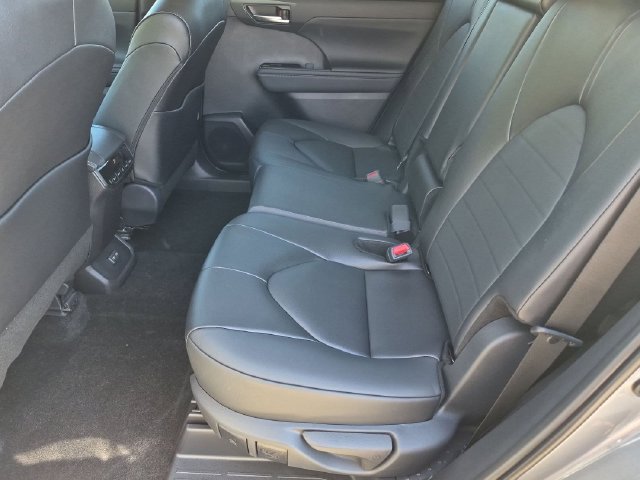 Certified 2026 Toyota Highlander XLE AWD/4WD image 27