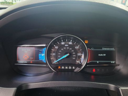 Used 2016 Ford Explorer XLT w/ Equipment Group 202A FWD image 10