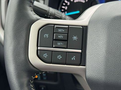 Used 2022 Ford Expedition XLT image 22