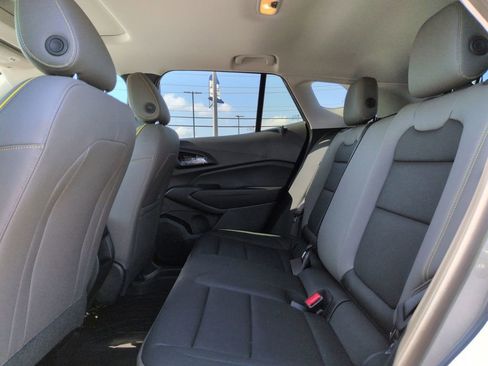 New 2026 Chevrolet Trax ACTIV w/ Sunroof Package FWD image 24