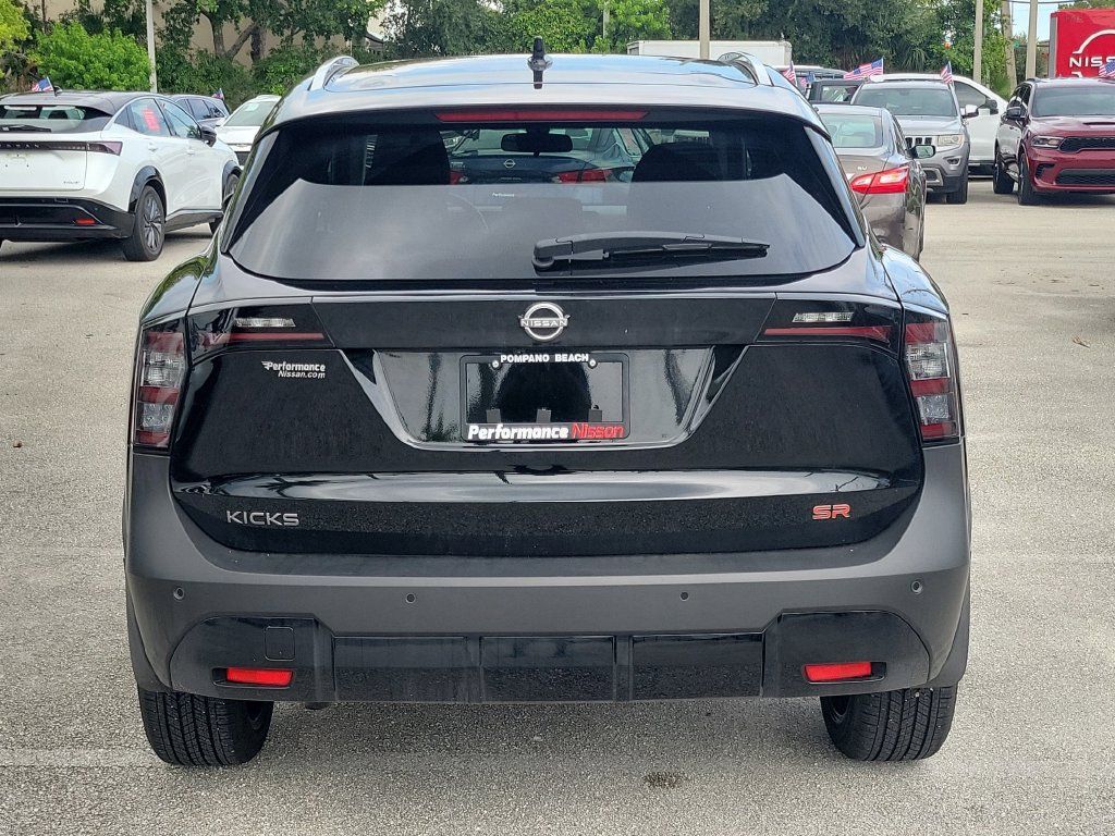 Certified 2026 Nissan Kicks SR FWD image 10