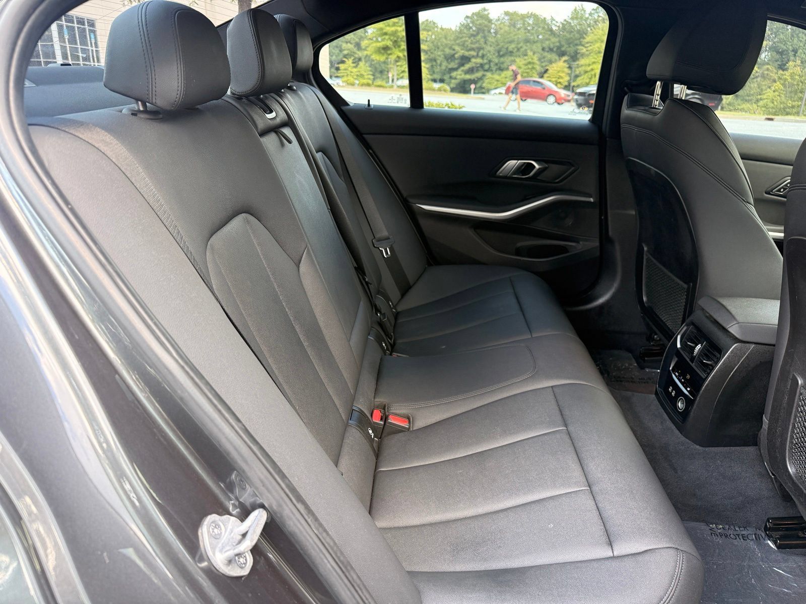 Used 2020 BMW 330i xDrive Sedan AWD/4WD image 40