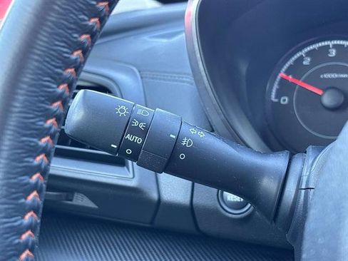 Used 2019 Subaru Crosstrek 2.0i Premium image 21