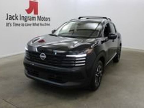 New 2026 Nissan Kicks SV w/ Cold Weather Package image 2