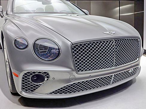 Used 2023 Bentley Continental GT Azure image 8