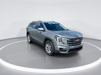 Used 2023 GMC Terrain SLT w/ LPO, Floor Liner Package FWD video 2