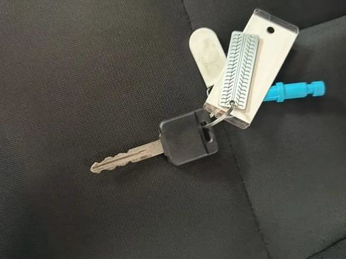 Used 2018 Nissan Versa S Plus FWD image 23