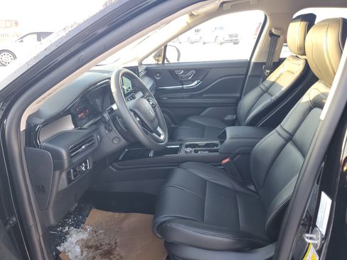 New 2026 Lincoln Corsair Reserve image 12