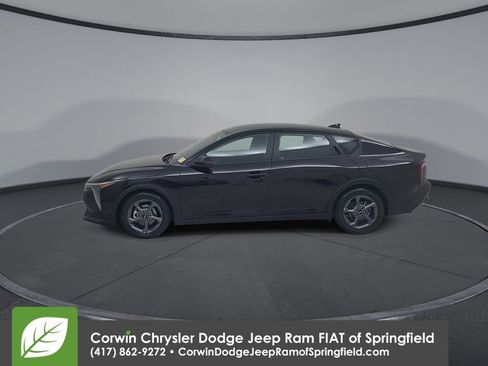 Used 2025 Kia K4 FWD image 9