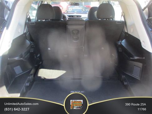 Used 2018 Nissan Rogue S AWD/4WD image 13