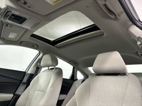 Certified 2025 Honda Accord SE image 19