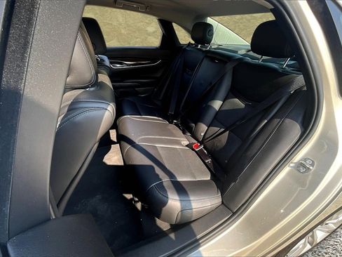 Used 2015 Cadillac XTS Luxury image 25