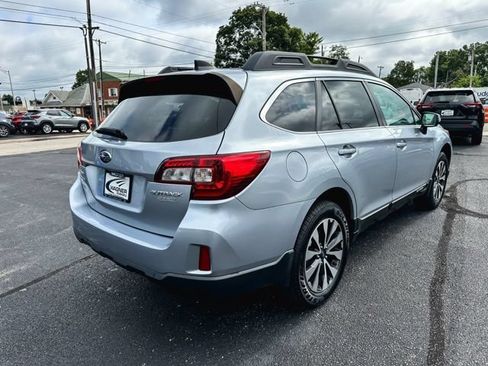Used 2016 Subaru Outback 2.5i Limited AWD/4WD image 8