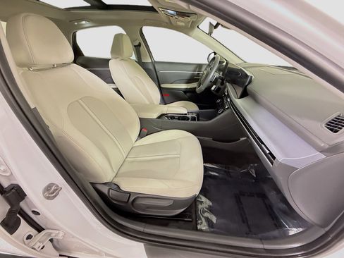 Used 2024 Hyundai Sonata SEL w/ Convenience Package image 29