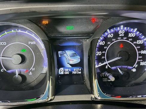 Used 2014 Toyota Avalon Limited w/ Technology Package FWD image 12