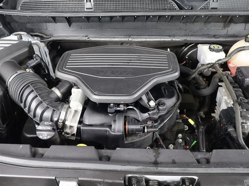 Used 2021 GMC Acadia SLE w/ LPO, Floor Liner Package FWD image 18