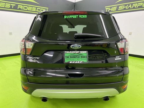 Used 2018 Ford Escape SE FWD image 8