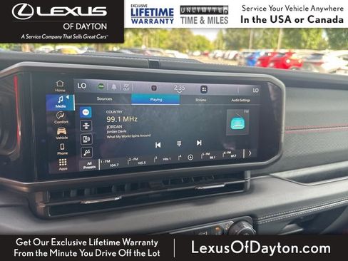 Used 2024 Jeep Wrangler Rubicon image 23