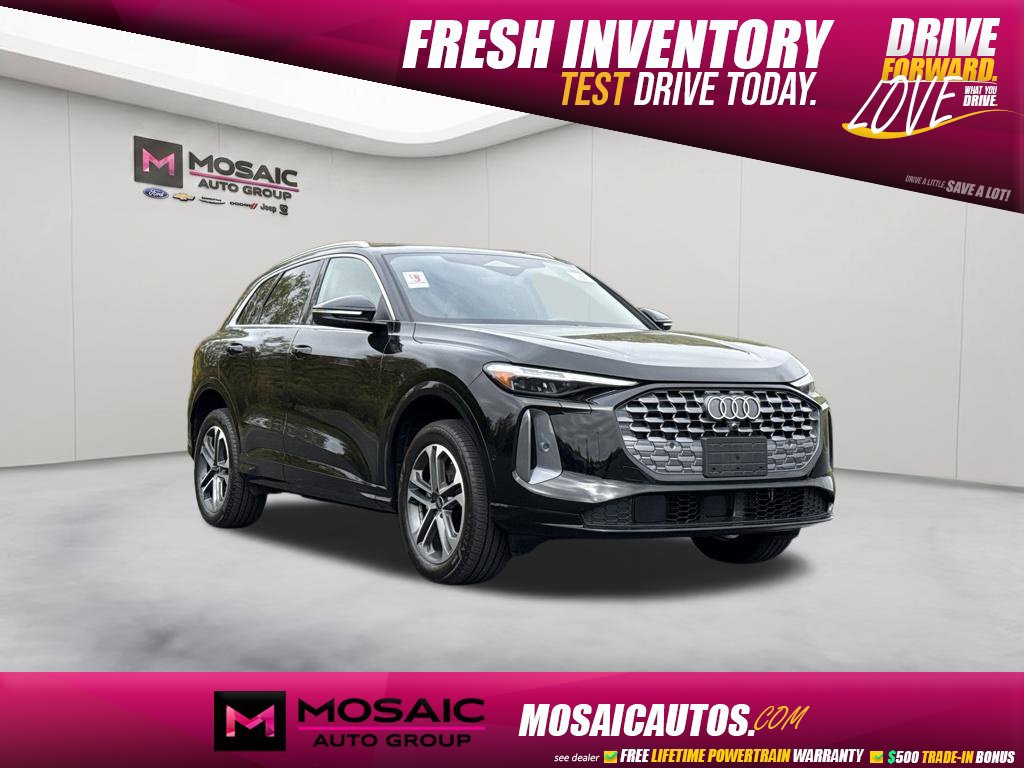 Used 2025 Audi Q5 Premium Plus w/ Premium Plus AWD/4WD image 1