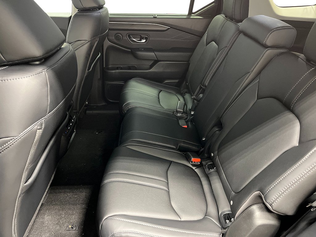 New 2026 Honda Pilot Touring image 17