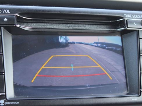 Used 2016 Toyota RAV4 SE image 39