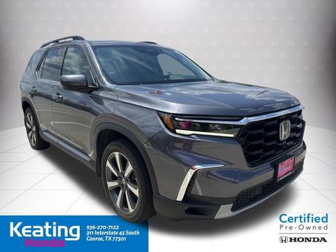 Used 2023 Honda Pilot Touring image 3