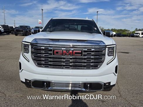 Used 2026 GMC Sierra 1500 Denali AWD/4WD image 2