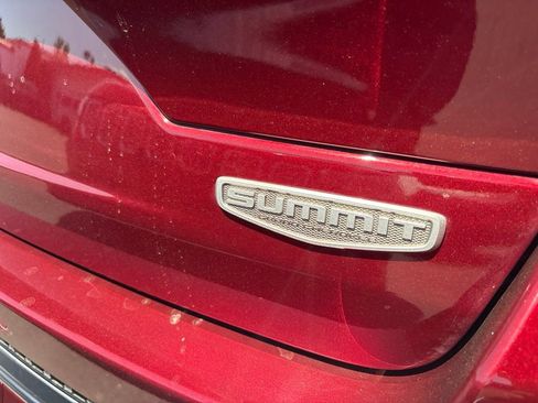 Used 2025 Jeep Grand Cherokee Summit AWD/4WD image 22