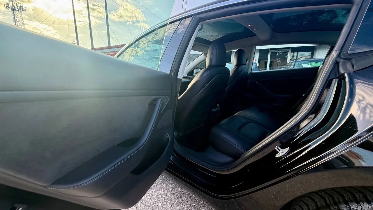 Used 2019 Tesla Model 3 Long Range AWD/4WD image 13