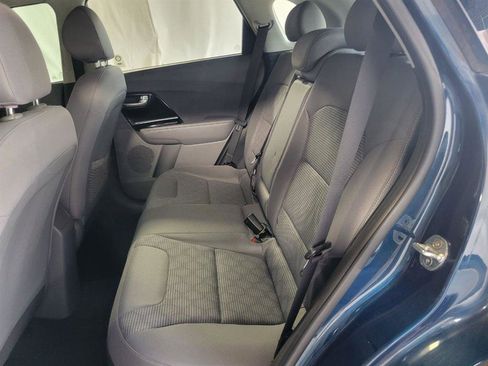 Used 2020 Kia Niro LXS image 12