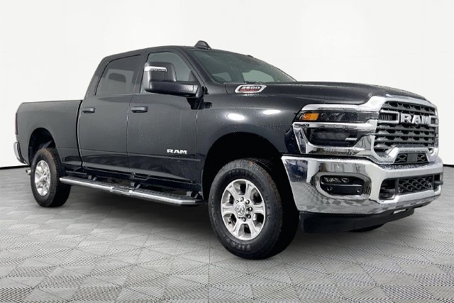 Used 2026 RAM 2500 Big Horn AWD/4WD image 2