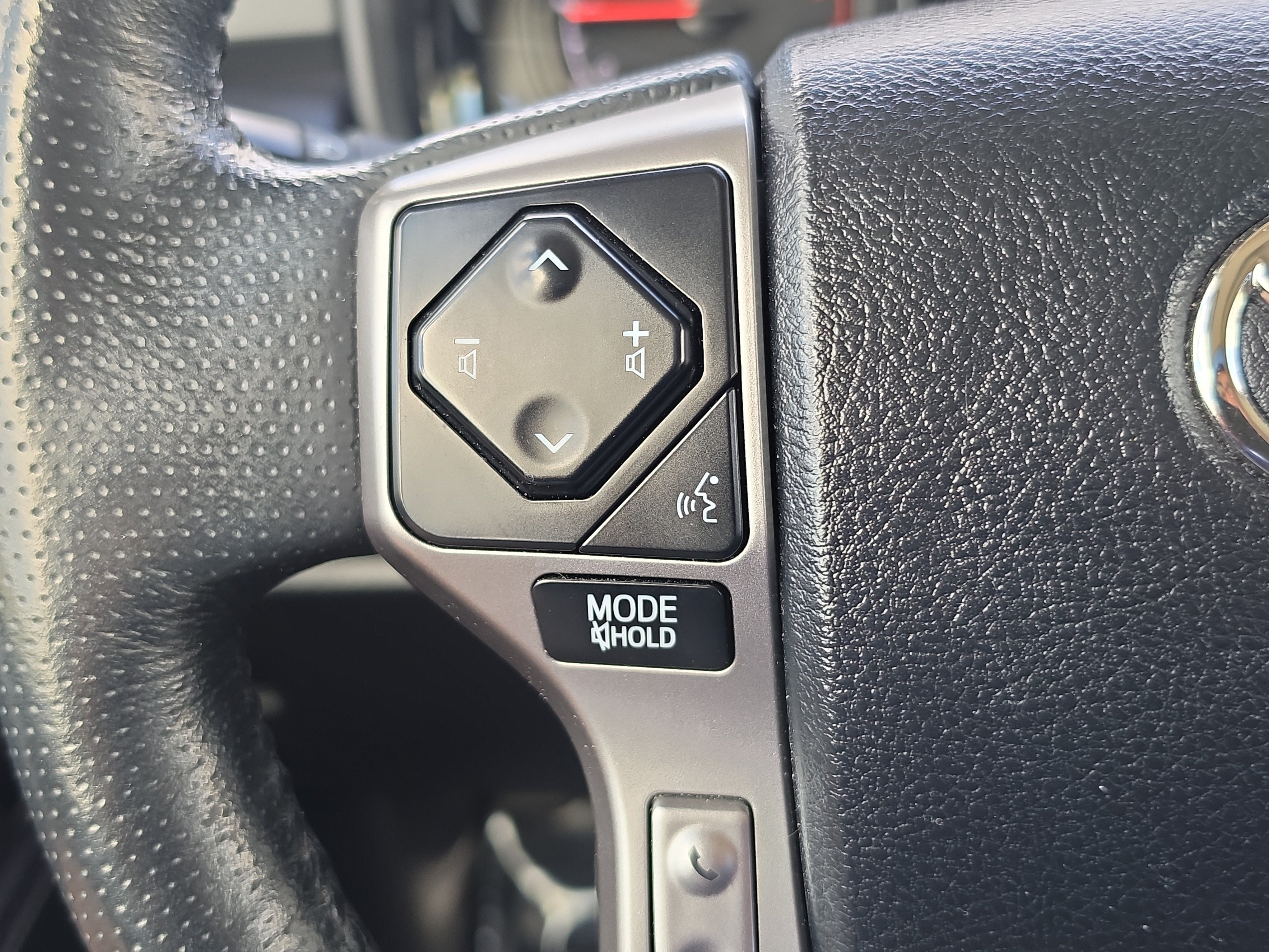 Used 2023 Toyota 4Runner SR5 Premium w/ Moonroof Package RWD image 19