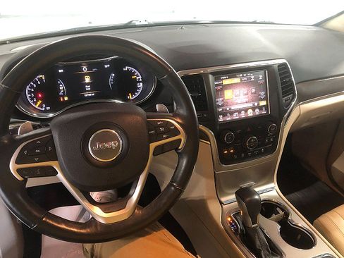 Used 2016 Jeep Grand Cherokee Limited AWD/4WD image 14