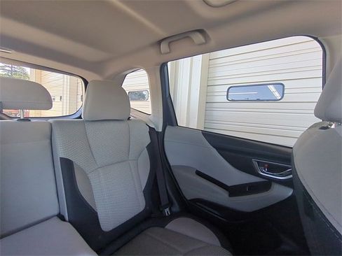 Used 2019 Subaru Forester Premium w/ All-Weather Package image 15