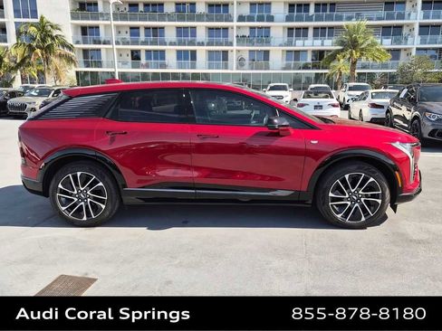 Used 2025 Cadillac Optiq Sport 1 AWD/4WD image 7
