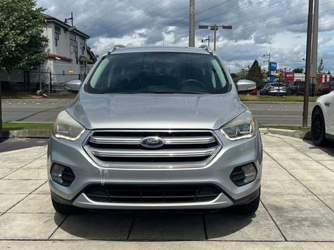 Used 2017 Ford Escape Titanium AWD/4WD image 4
