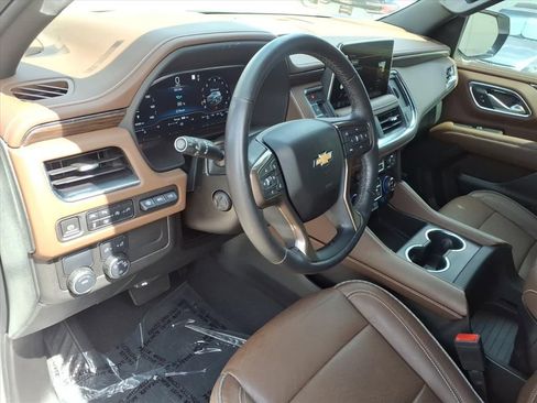 Used 2022 Chevrolet Suburban High Country RWD image 20