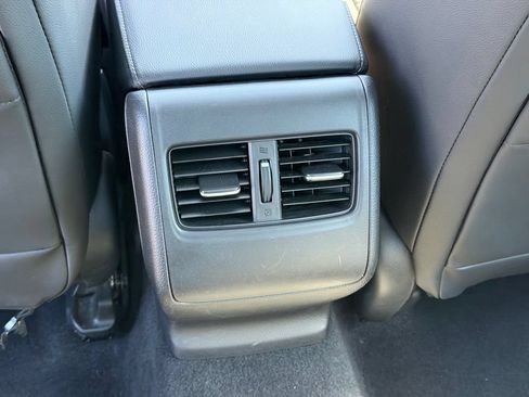 Certified 2018 Honda Accord EX-L image 22