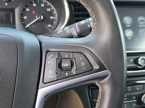 Used 2019 Buick Encore Sport Touring FWD image 21