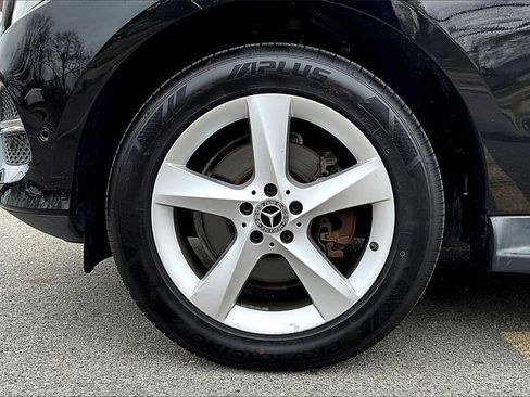 Used 2018 Mercedes-Benz GLE 350 4MATIC w/ Premium 2 Package image 9