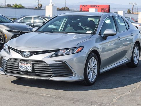Certified 2024 Toyota Camry LE FWD image 3