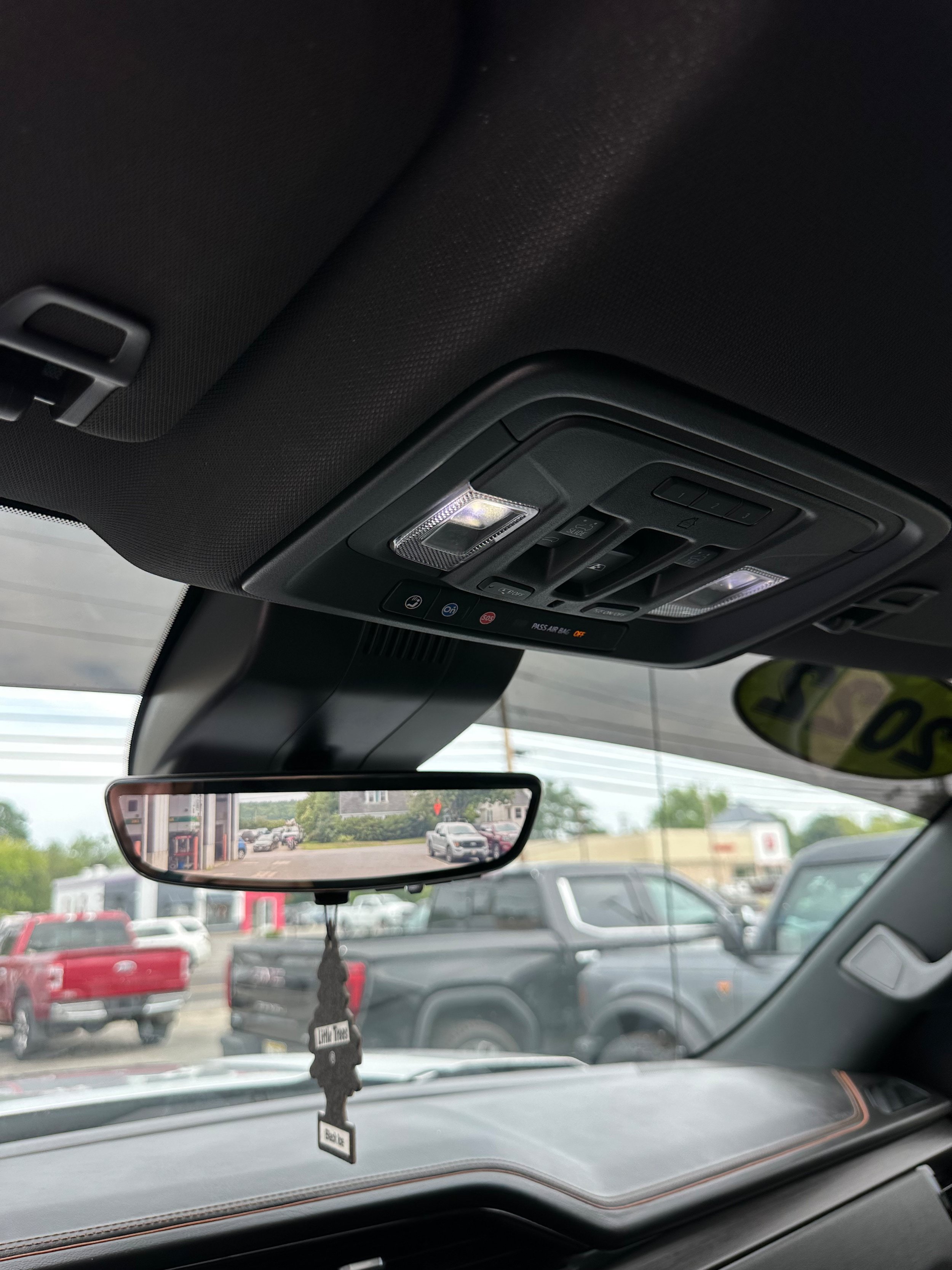 Used 2022 GMC Sierra 1500 AT4 w/ AT4 Premium Package AWD/4WD image 20
