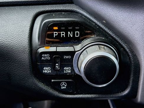 Used 2023 RAM 1500 Big Horn AWD/4WD image 17