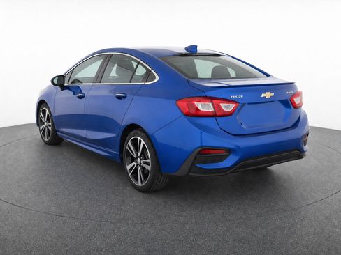 Used 2017 Chevrolet Cruze Premier w/ RS Package FWD image 3