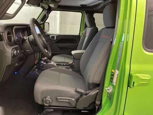 New 2025 Jeep Gladiator Rubicon w/ Safety Group image 16