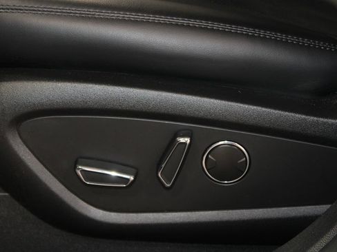 Used 2023 Lincoln Nautilus Reserve FWD image 17